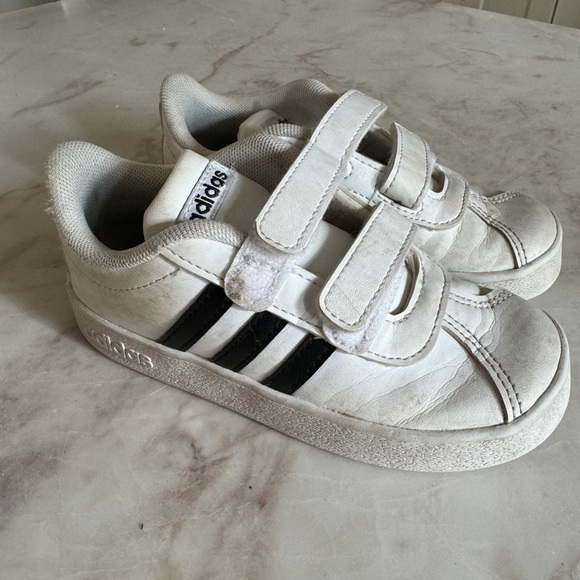 Adidas toddler Velcro sneakers size 9 - Picture 1 of 5